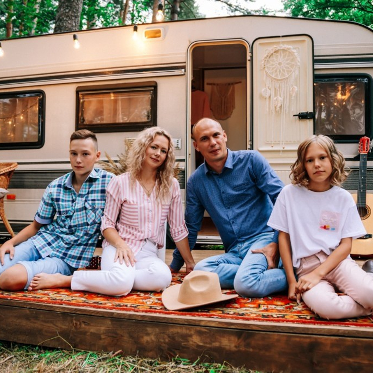 Семейная фотосессия в доме на колесах в Ижевском лесу. Дима Никитин свадебный и семейный фотограф в Ижевске и Удмуртии с 2007 года