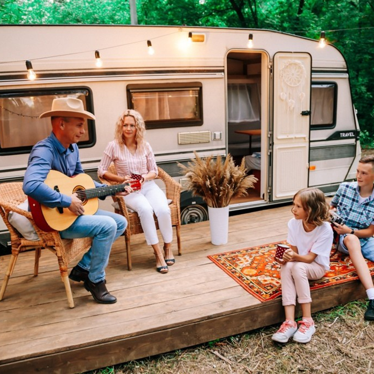 Семейная фотосессия в доме на колесах в Ижевском лесу. Дима Никитин свадебный и семейный фотограф в Ижевске и Удмуртии с 2007 года