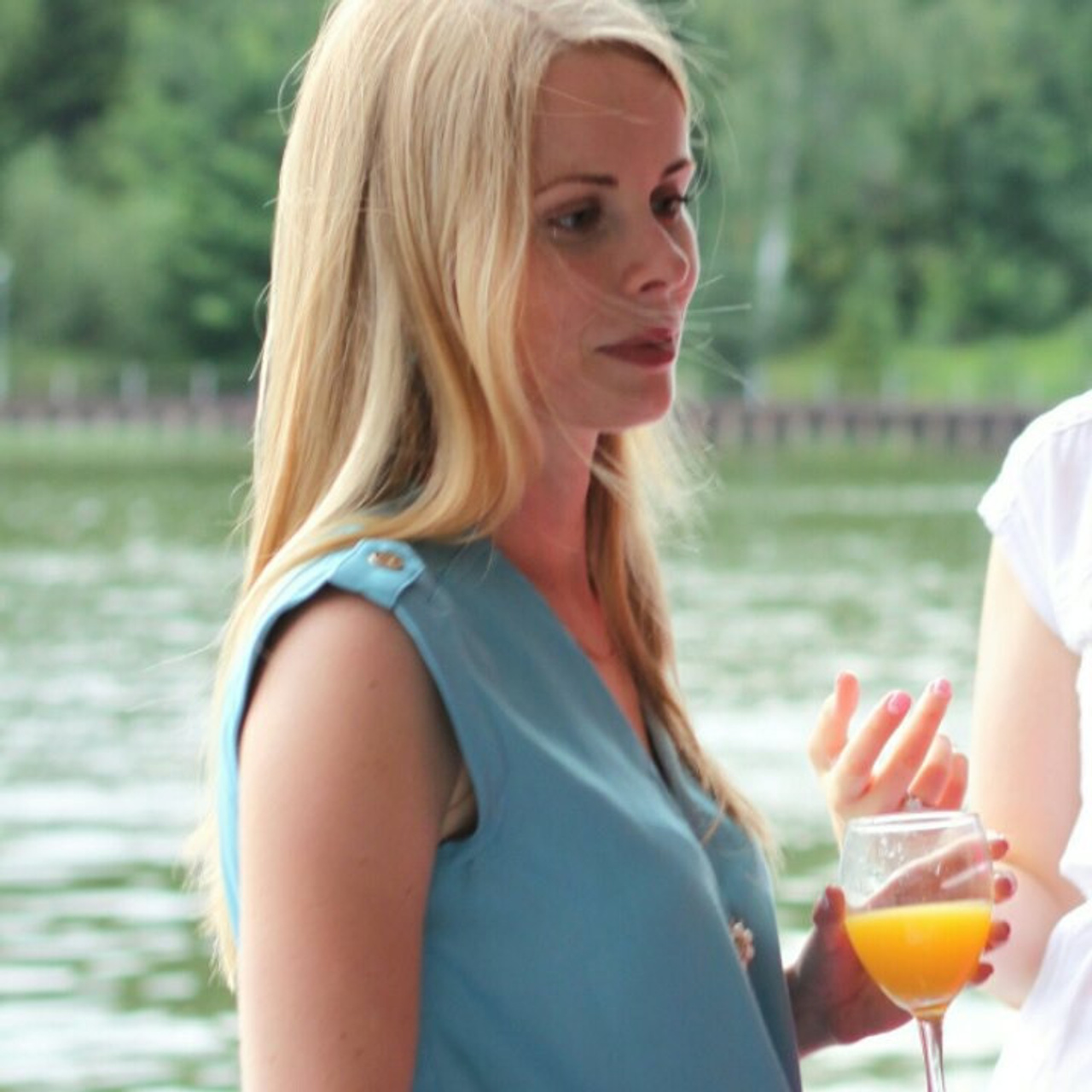 Отзывы невест о работе фотографа Никифорова-Гордеева Константина. Свадебный фотограф в Москве Никифоров-Гордеев Константин