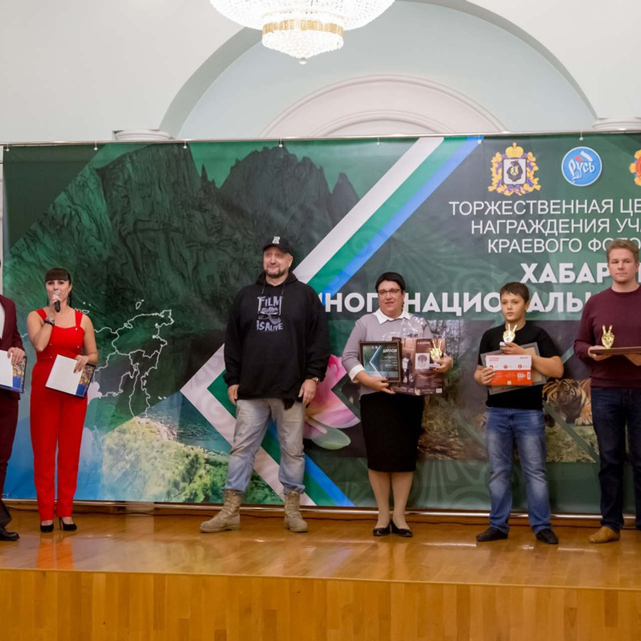 О фотографе в Хабаровске. Свадебный фотограф в Хабаровске