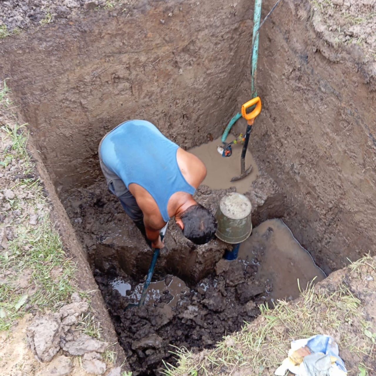 Септик и канализация для частного дома и дачи в Красногорске — заказать услугу