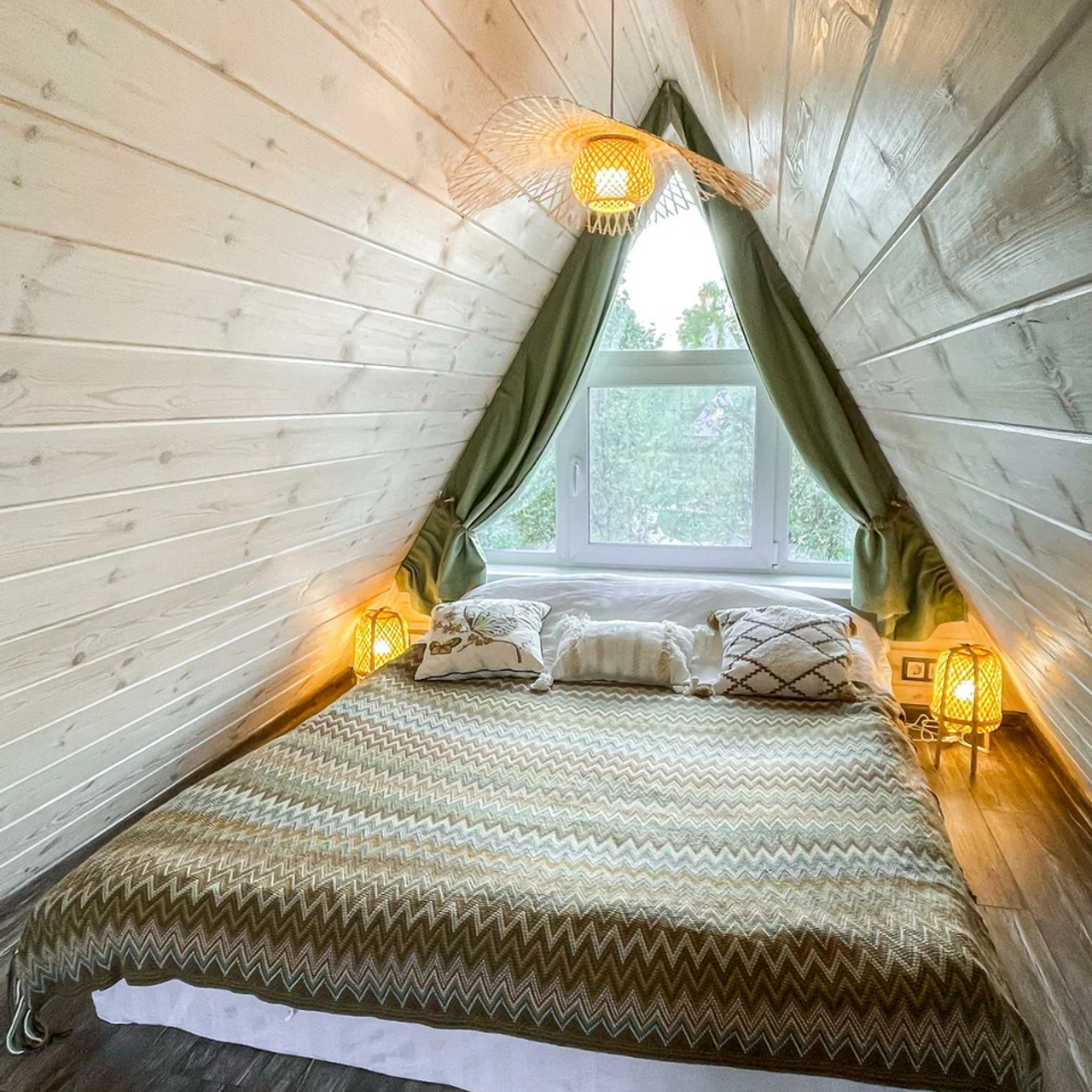 Глэмпинг «А у реки» - смотреть в каталоге