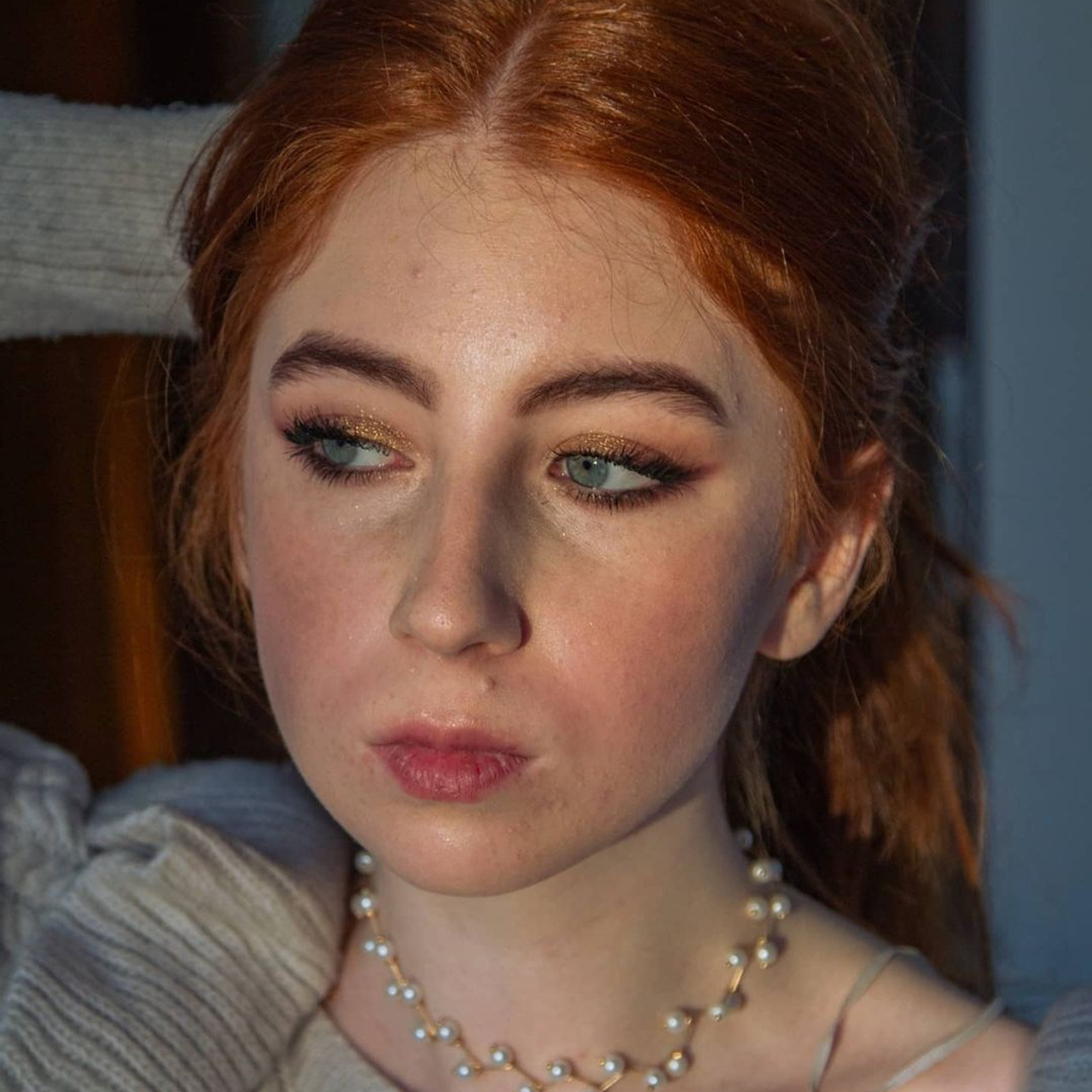 Портретная фотосессия в студии. Рената Ри контент-мейкер Москва