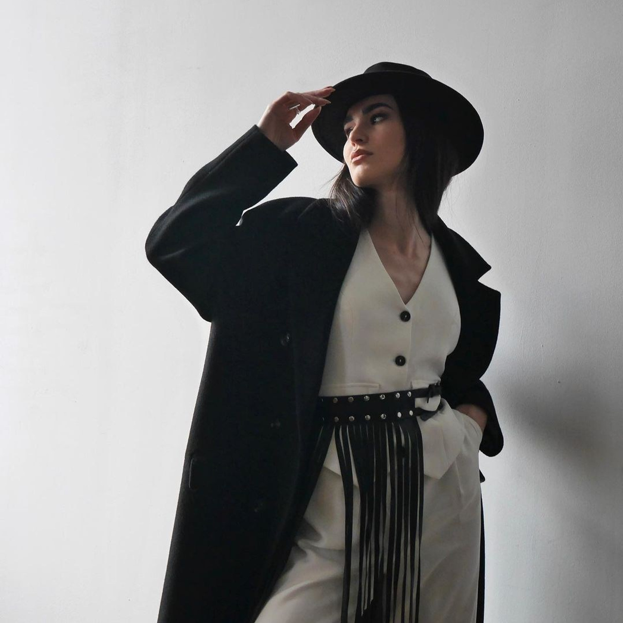 Контент для бренда одежды. Рената Ри контент-мейкер Москва