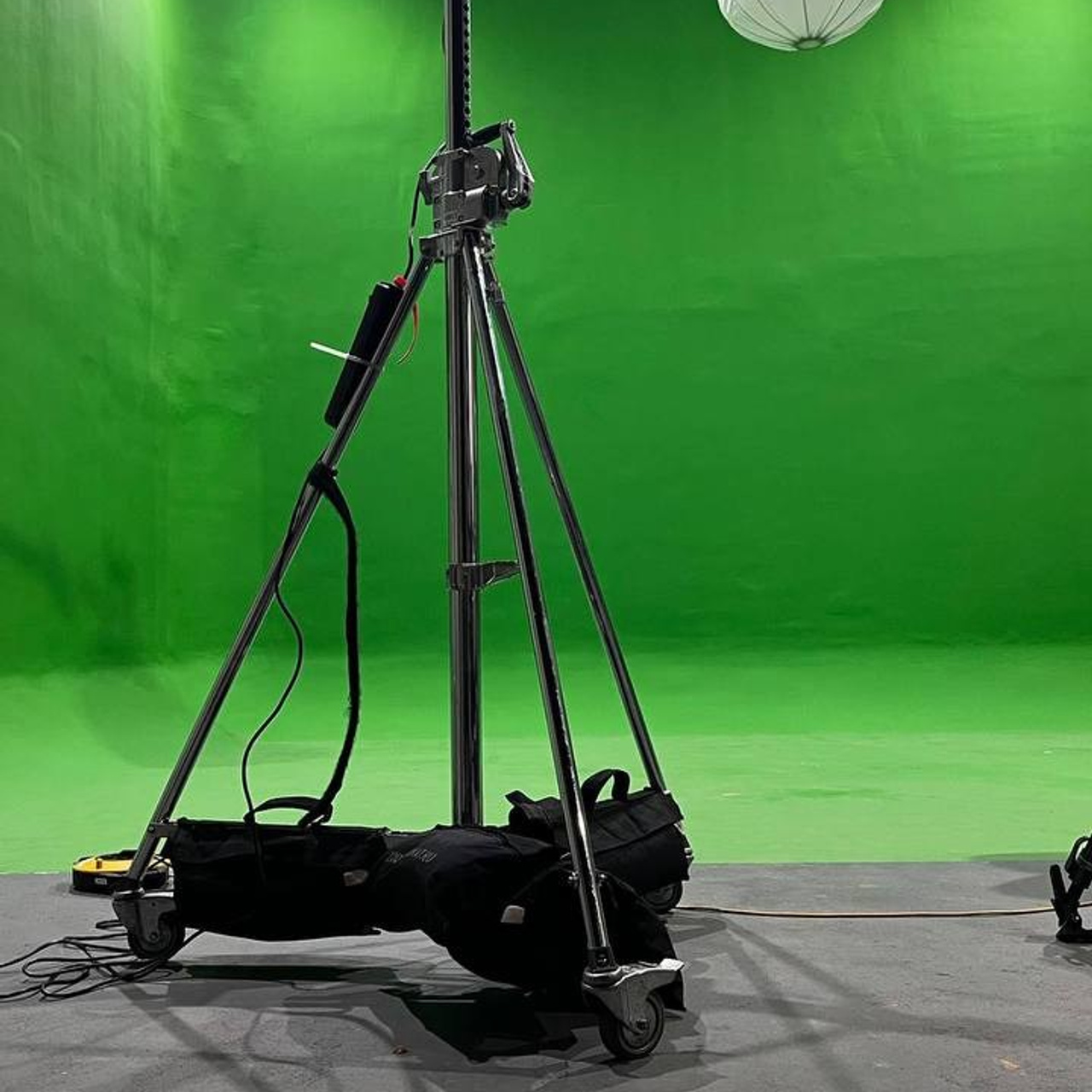 Backstage. Циклорама Псарня