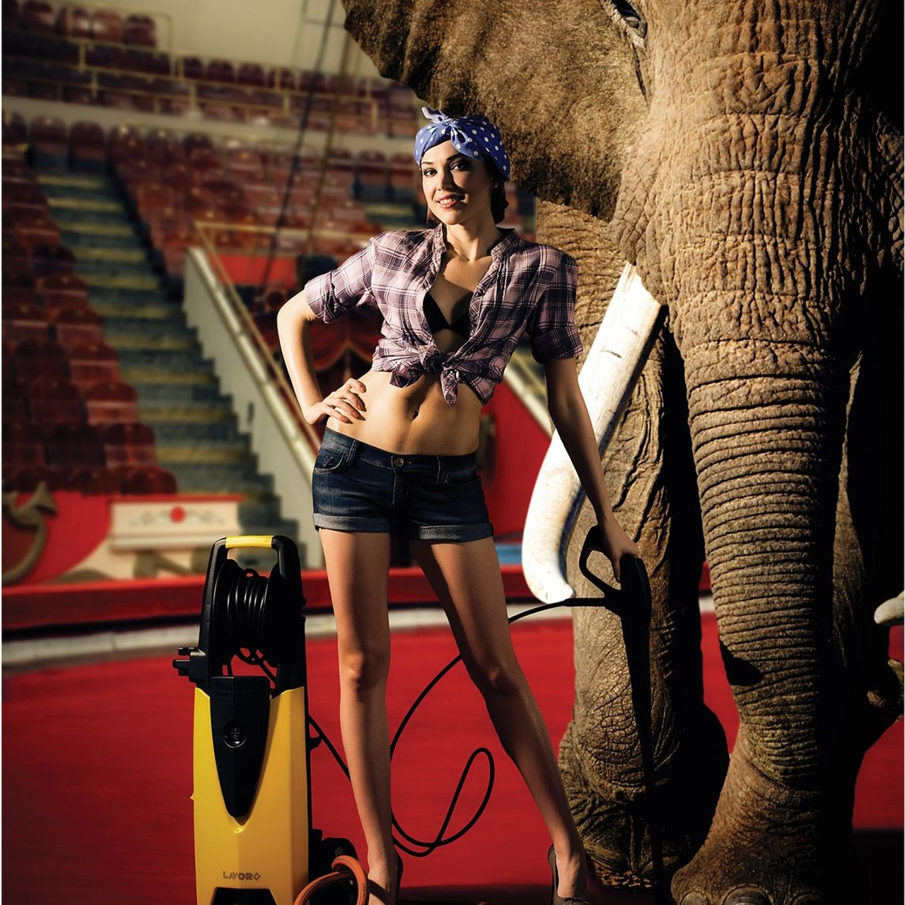 Корпоративные календари для бизнеса. Фотограф/оператор для бизнеса в Кирове — Андрей Гурьянов