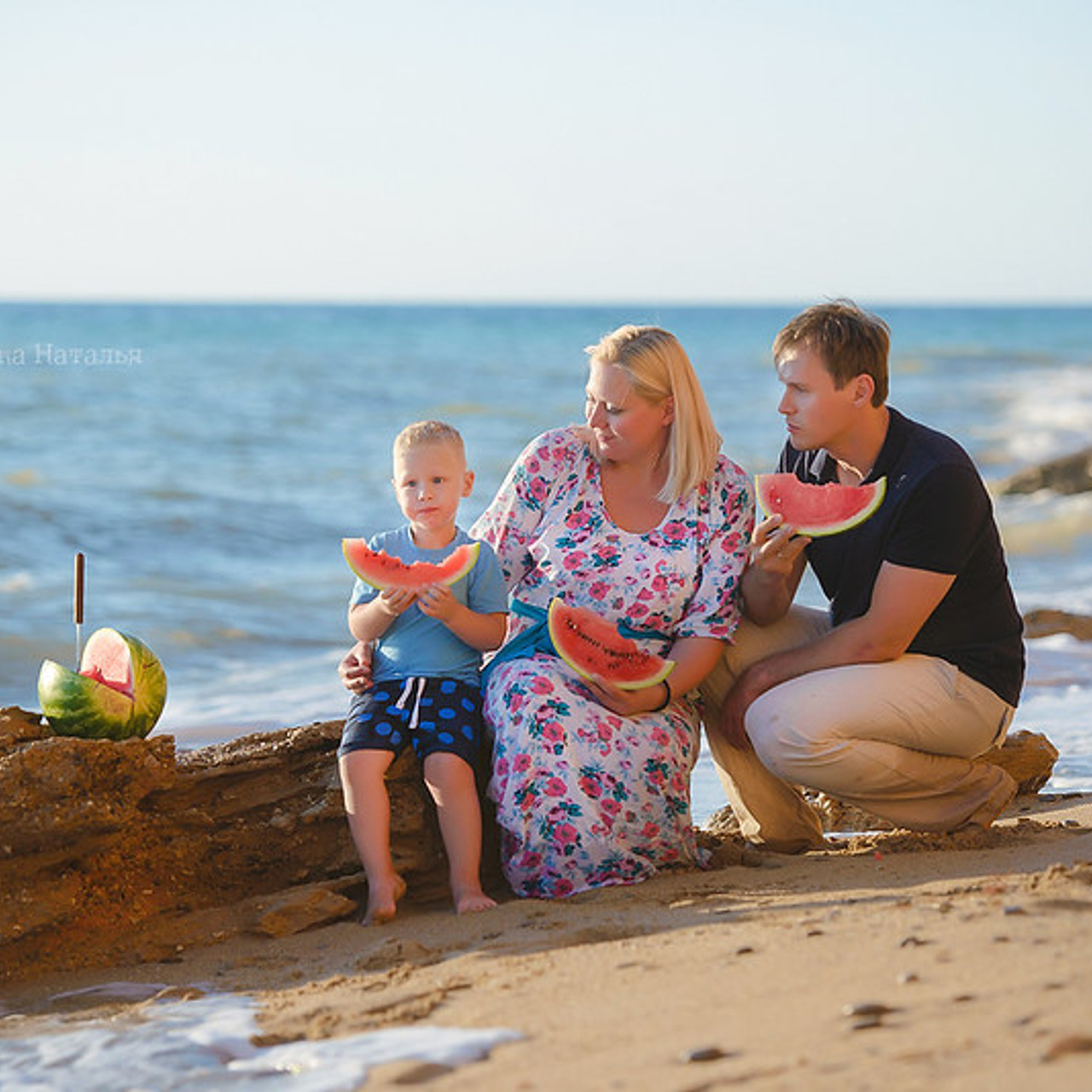 семейная фотосессия на берегу моря