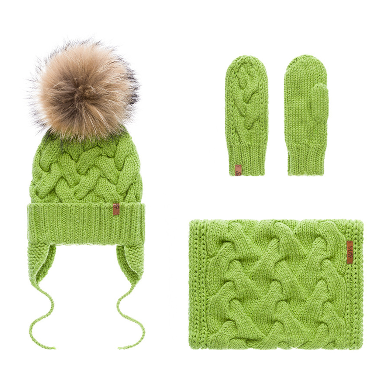 Фотосъёмка шерстяных изделий для интернет-магазина. Каталожная съёмка. Предметная съёмка одежды. Рекламная съёмка одежды. Съёмка для маркетплейсов. Съёмка на белом фоне в обтравку. Съёмка шапок, шарфов, варежек. Съёмка комплектов верхней одежды.