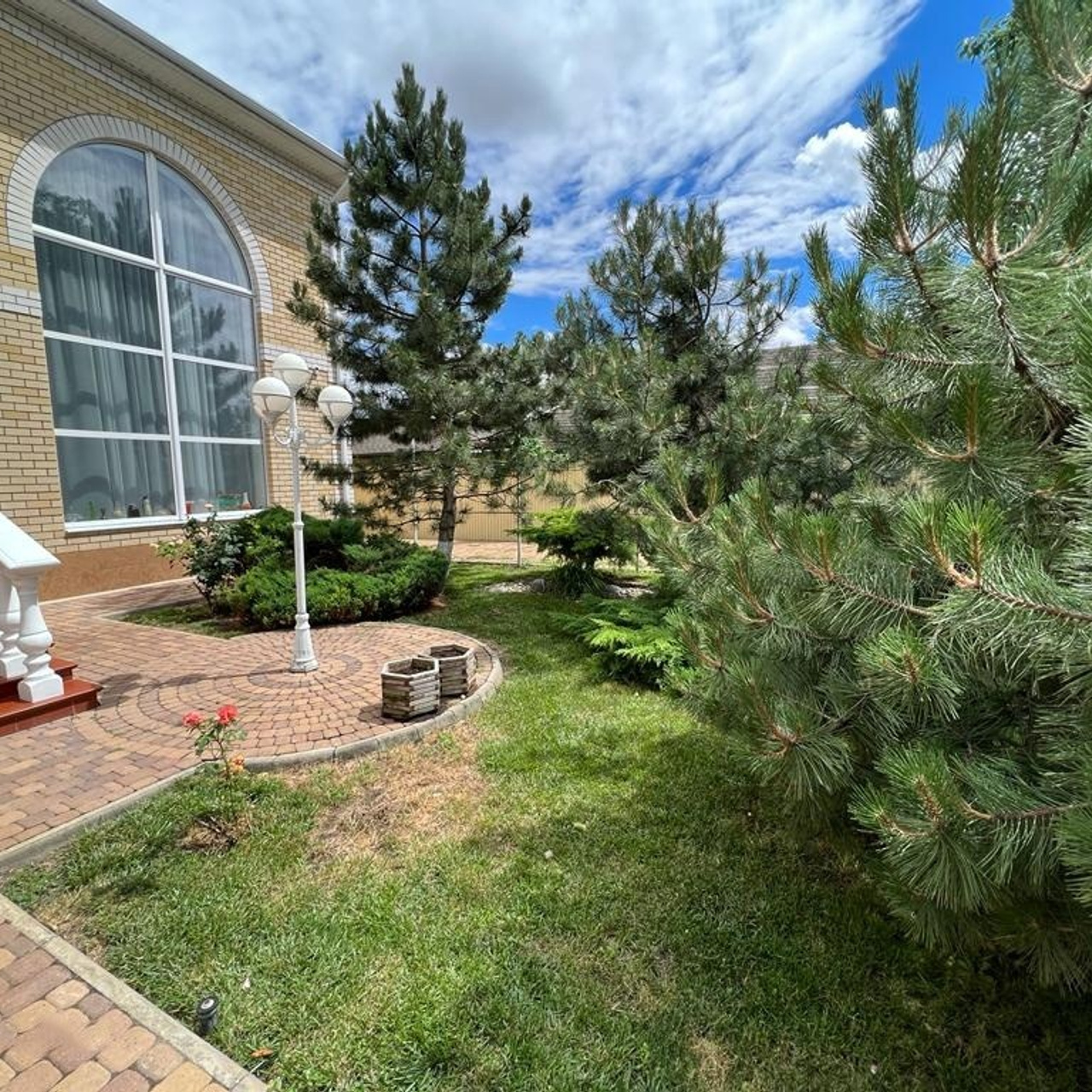 Недвижимость. Eewa.ru