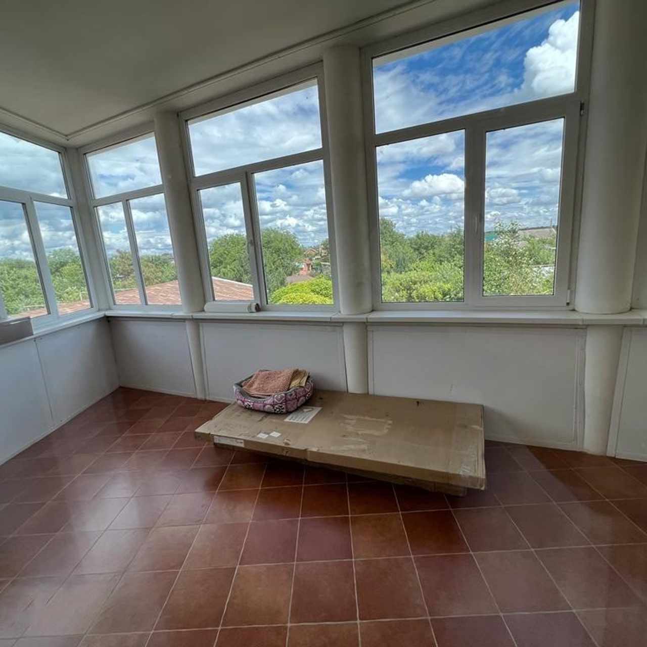 Недвижимость. Eewa.ru