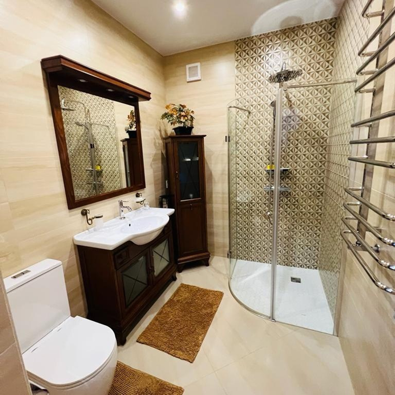 Недвижимость. Eewa.ru