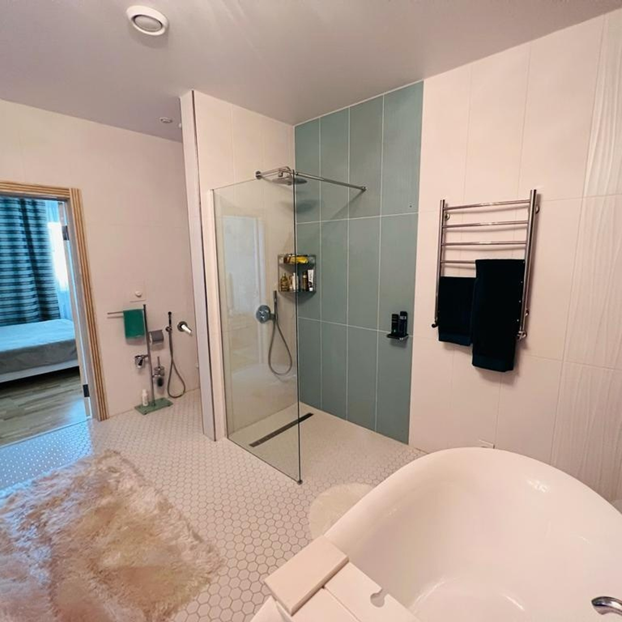 Недвижимость. Eewa.ru