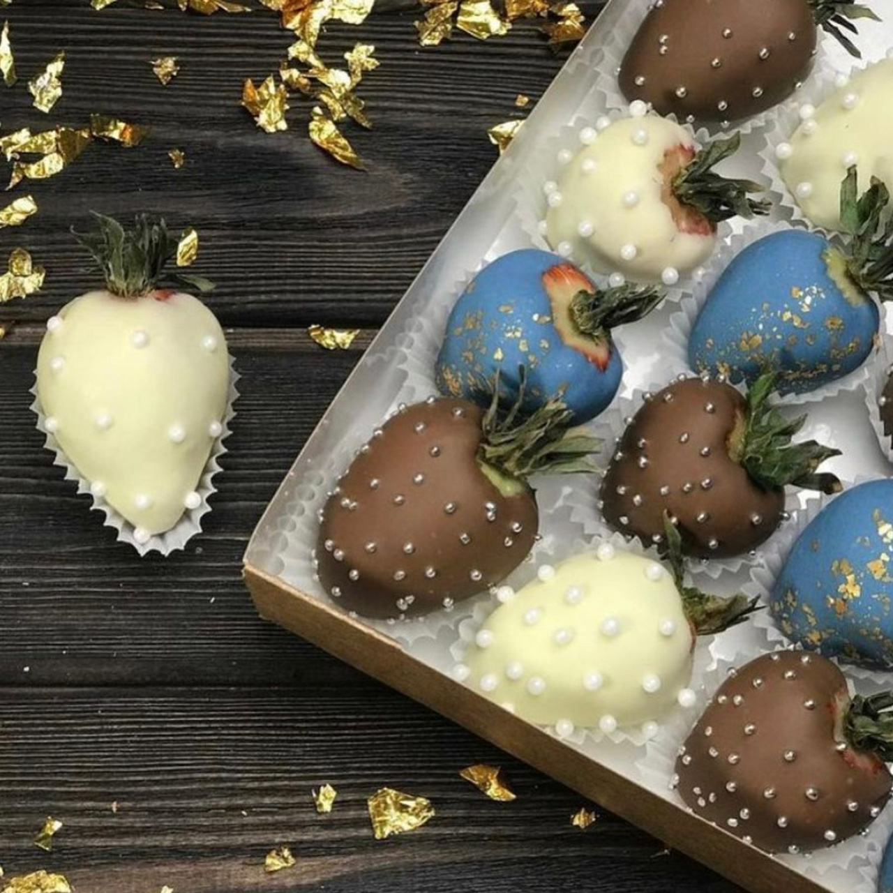 Набор Клубника в шоколаде "Снежное танго". Клубника в шоколаде в Сургуте