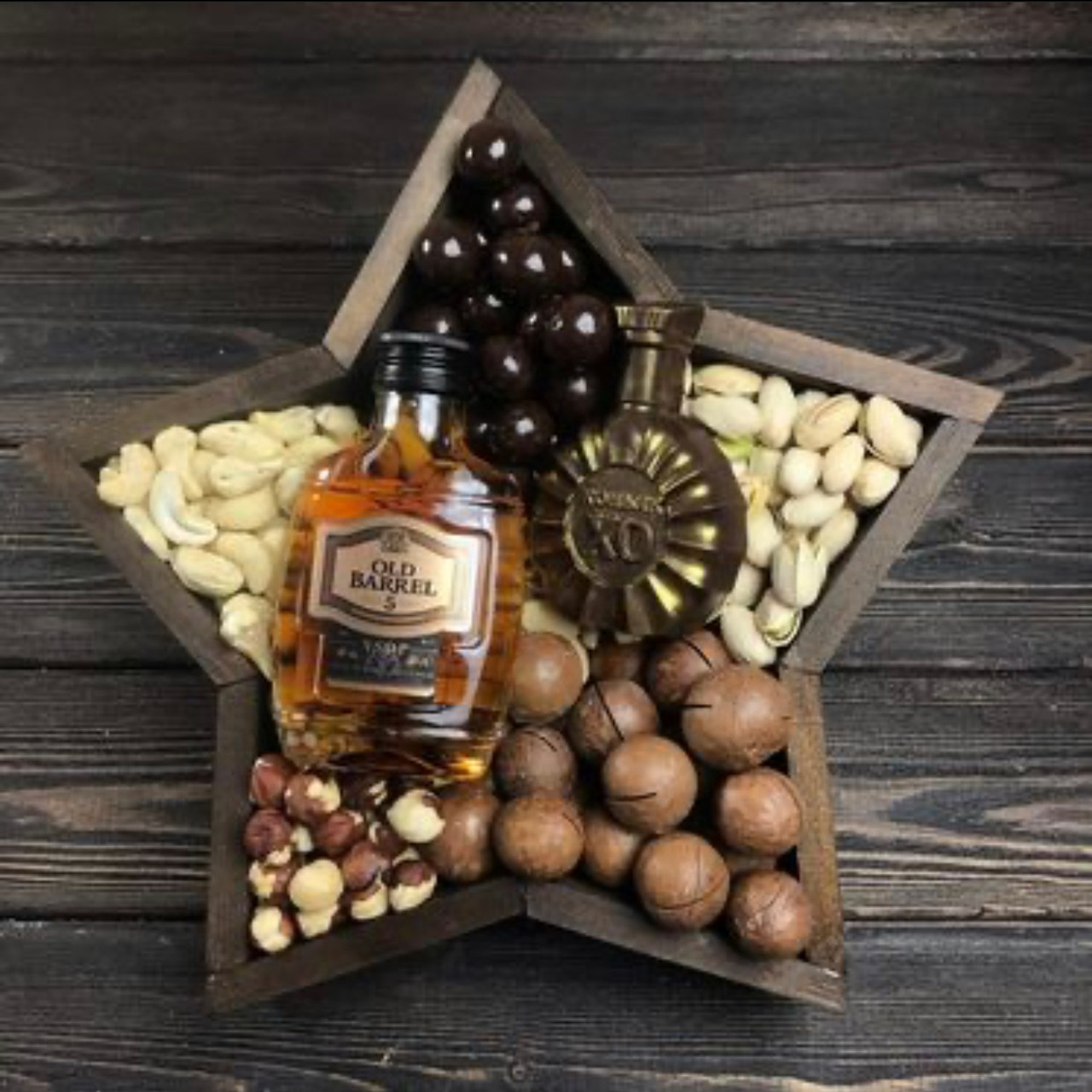 Звезда большая. Клубника в шоколаде в Сургуте