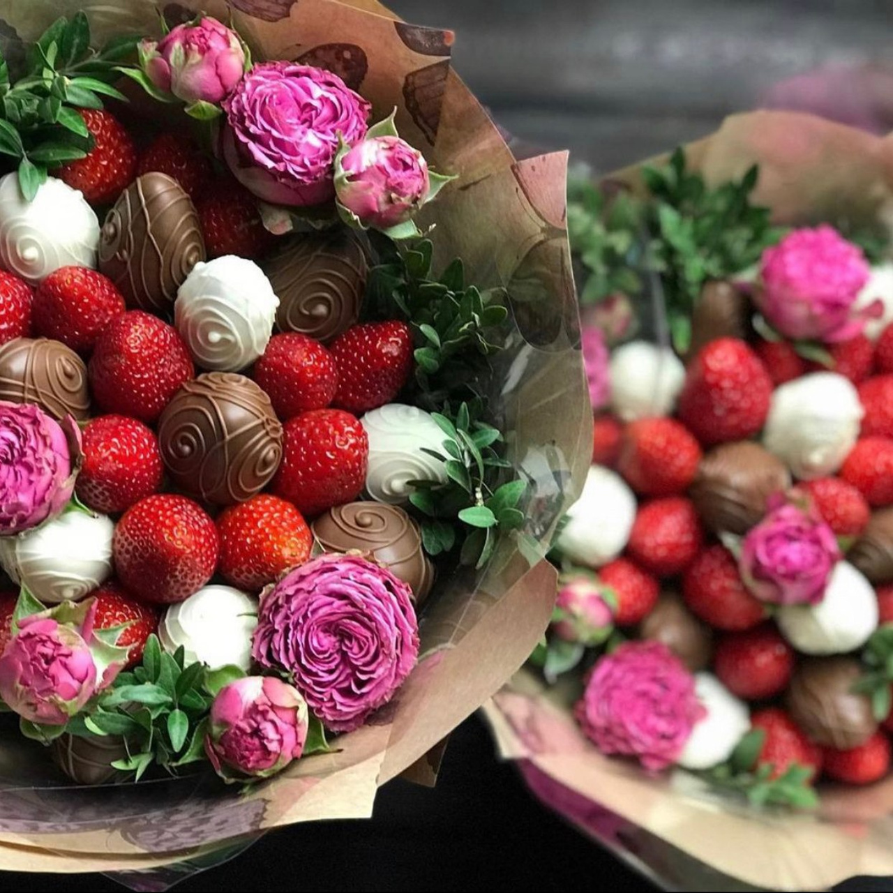 Букет из клубники в шоколаде "Сладкая жизнь". Клубника в шоколаде в Сургуте