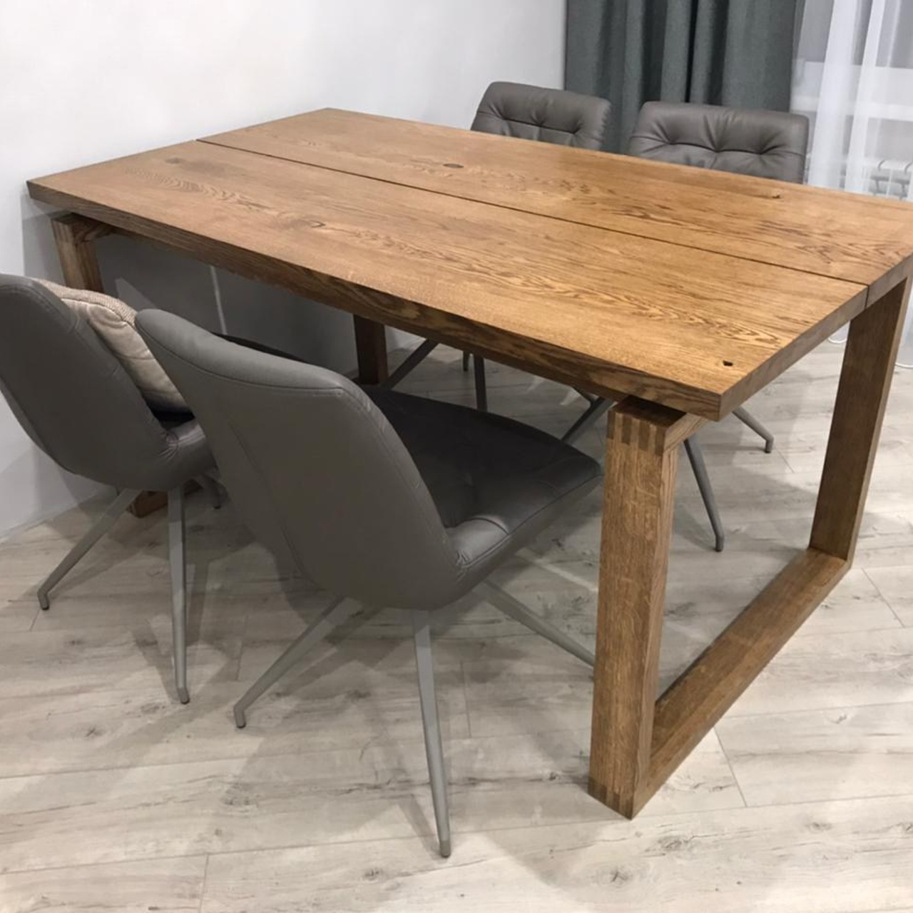 Обеденные столы