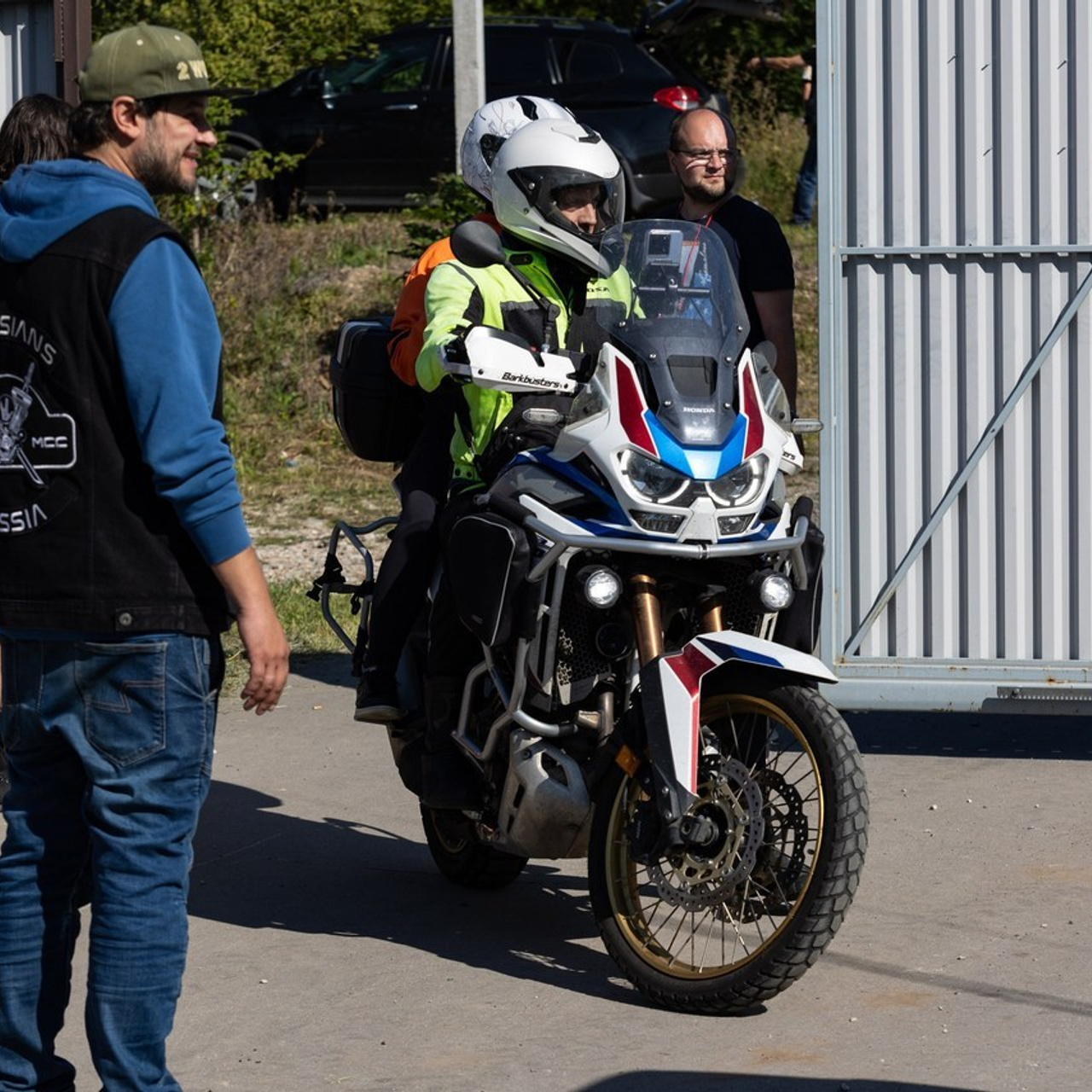 Отзывы. FotoMotoHunterZ — фотографии мотоциклистов на улицах города