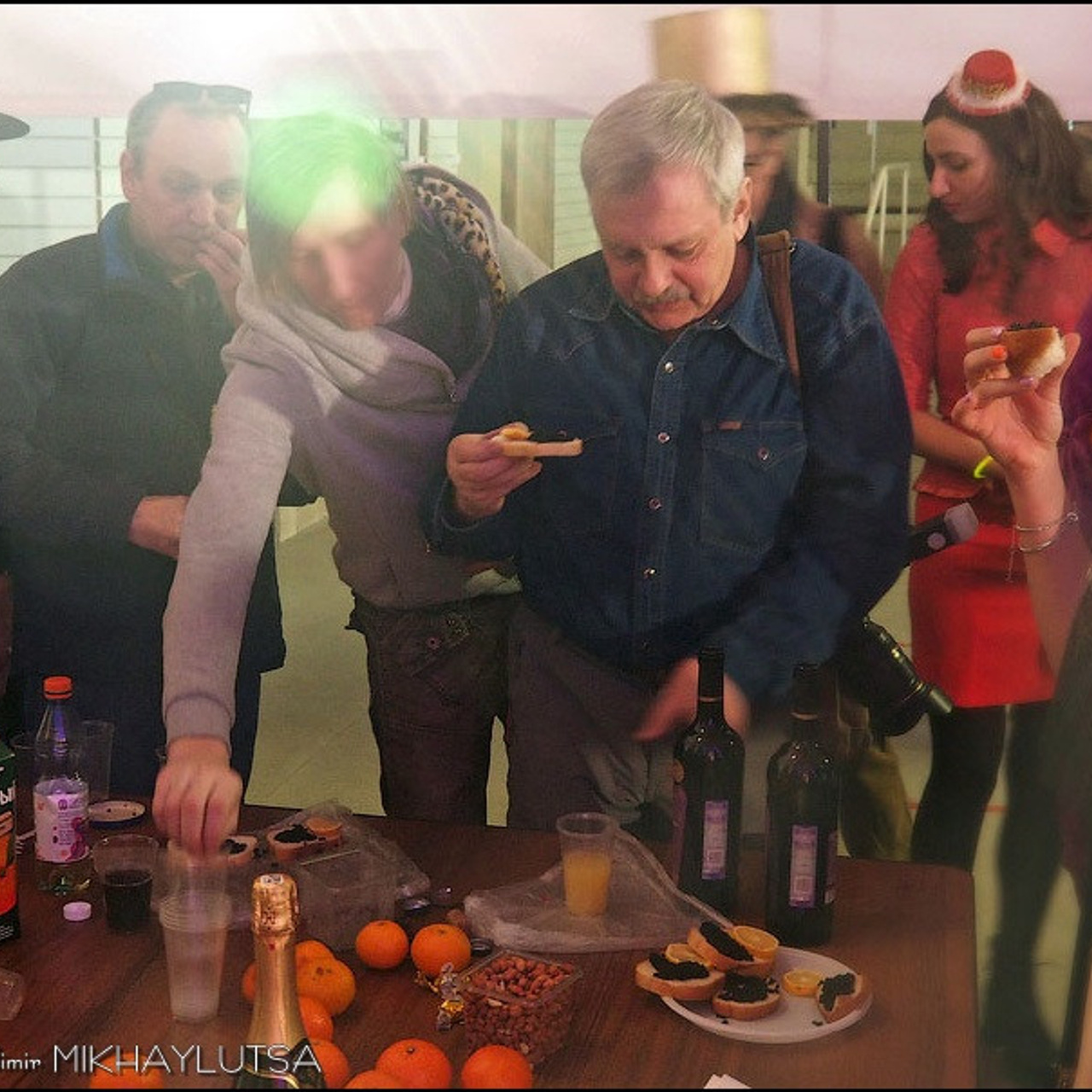 Люминографический карнавал новый год выставка маске-рад