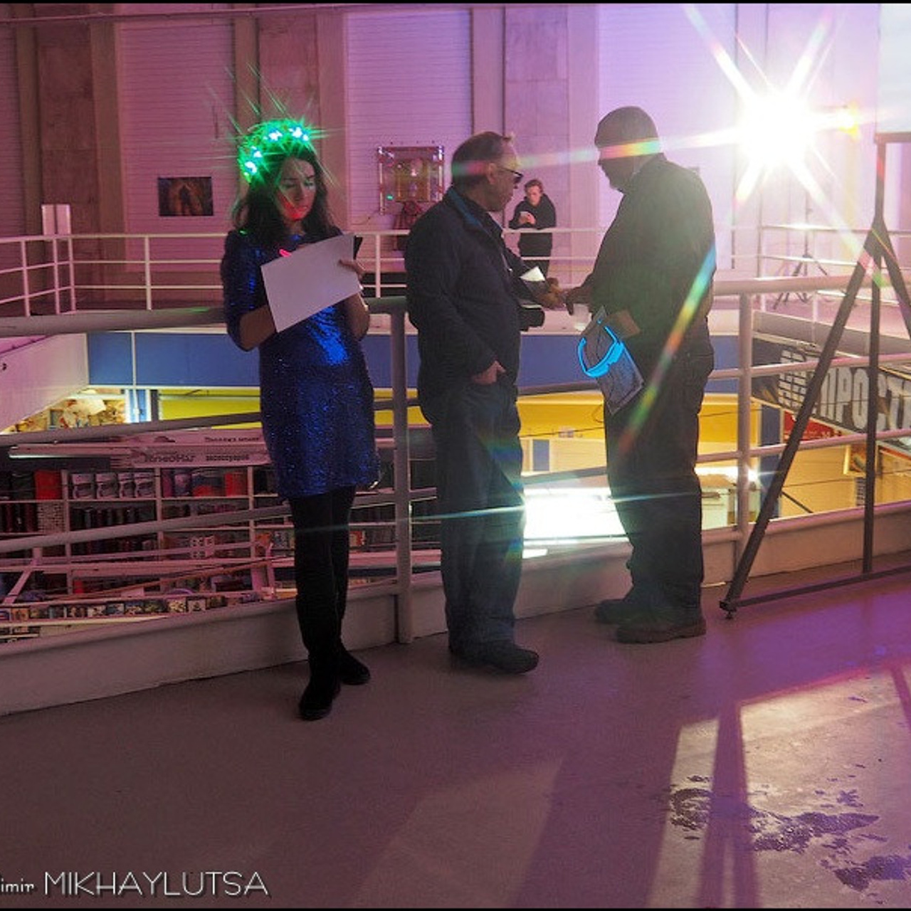 Люминографический карнавал новый год выставка маске-рад