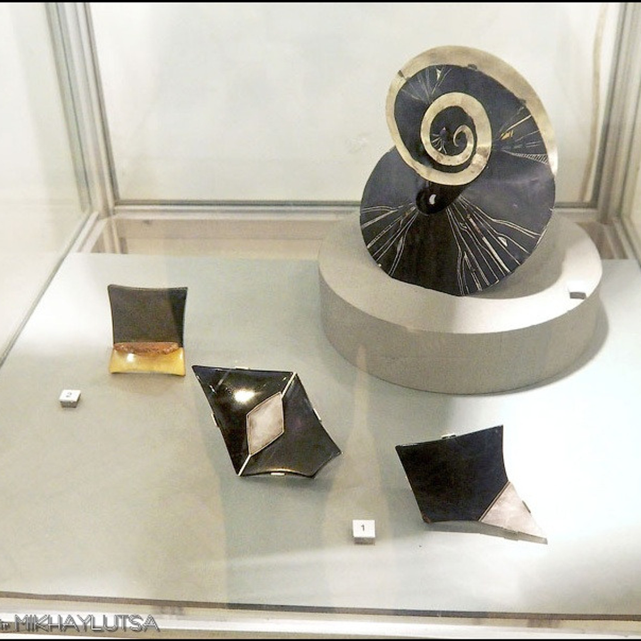 ПОДВИГУ БЛОКАДНОГО ЛЕНИНГРАДА - Люминография - luminografia.ru