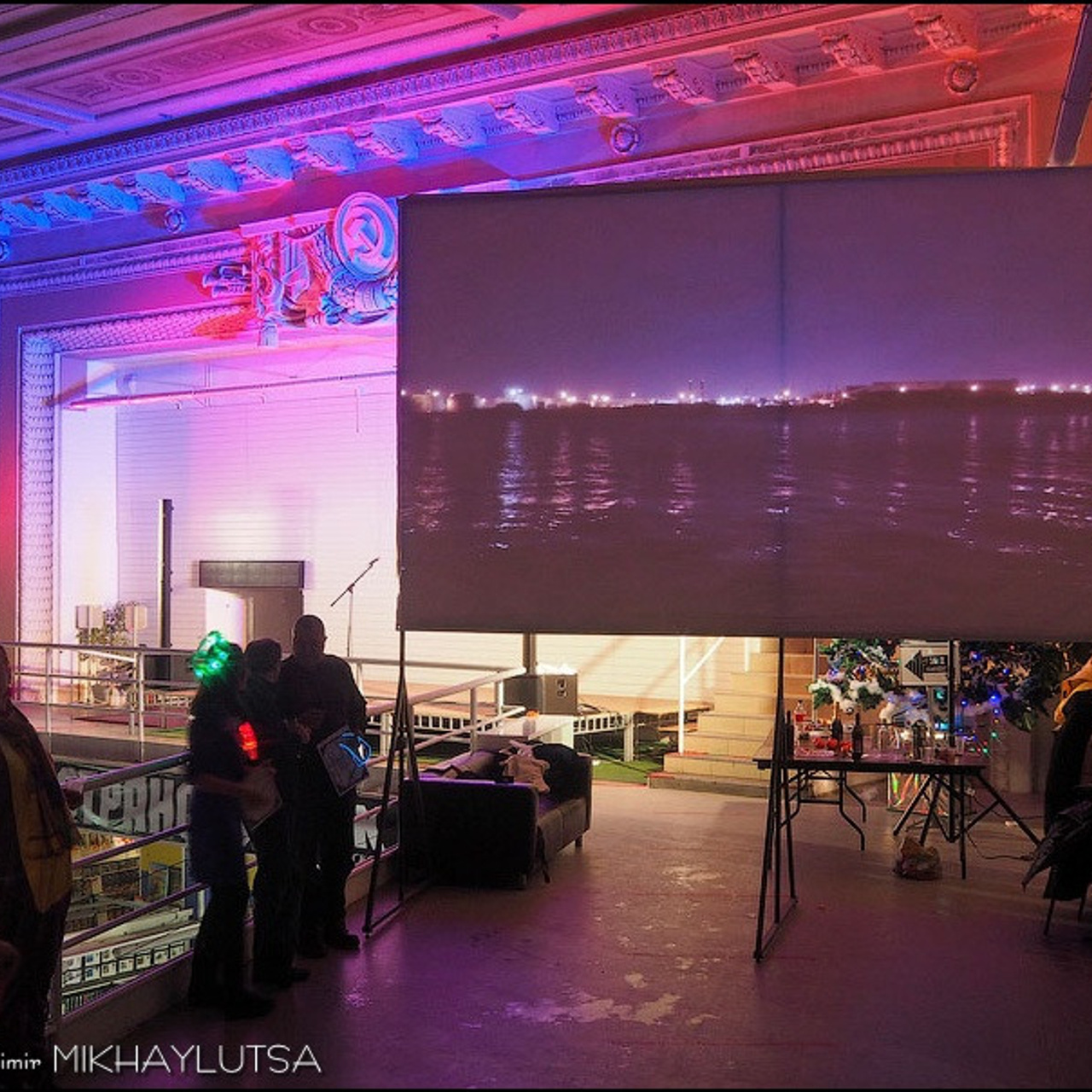 Люминографический карнавал новый год выставка маске-рад
