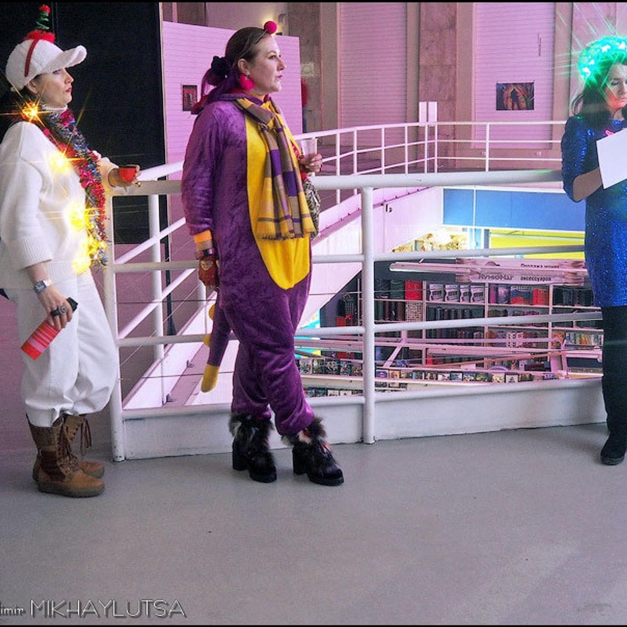 Люминографический карнавал новый год выставка маске-рад