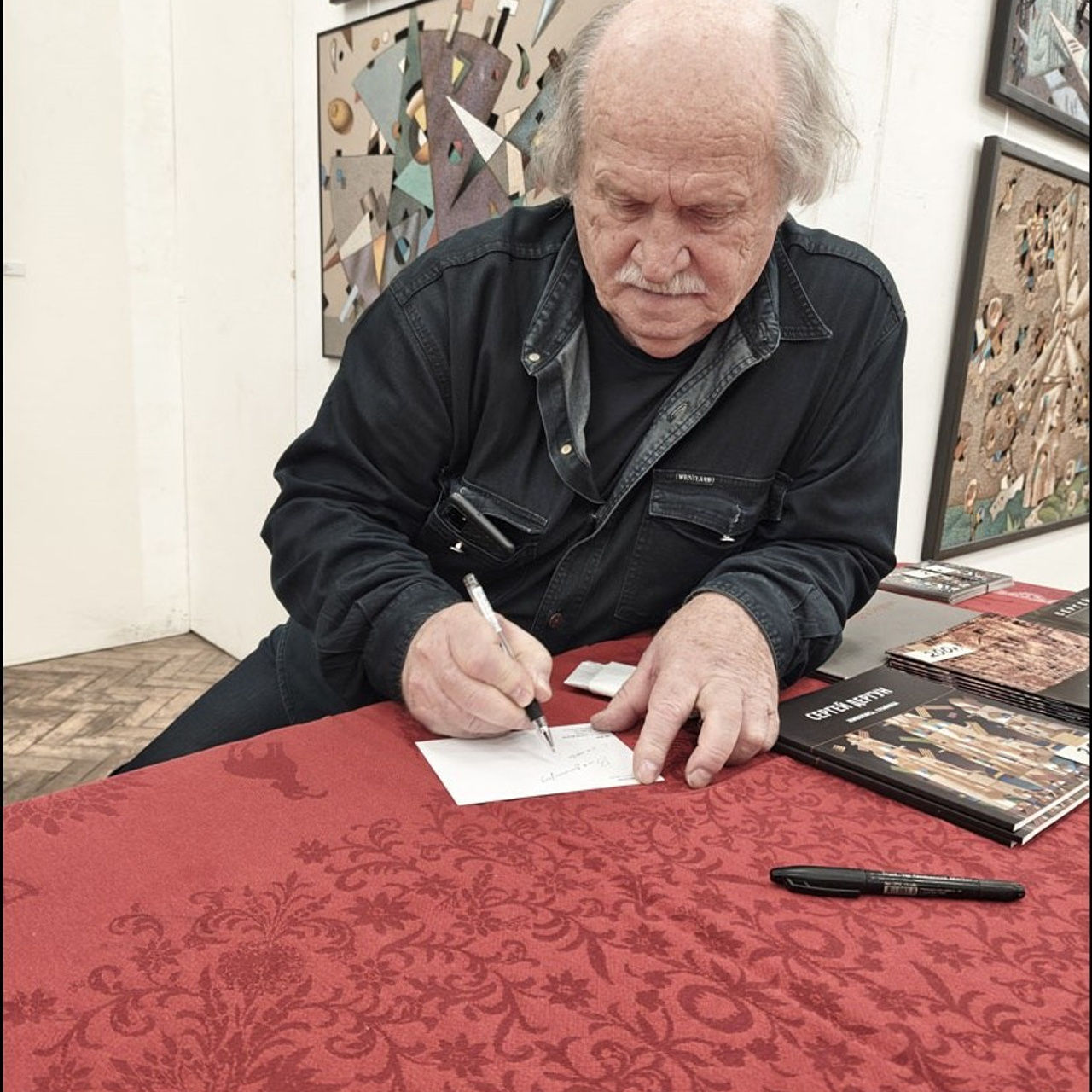 Сергей Дергун «Интересное внутри». Люминографическое общество СПБ