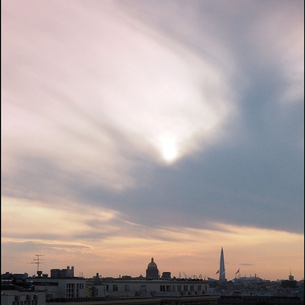 ДУАЛЬНОСТЬ… ОБРАЗЫ И СИМВОЛЫ