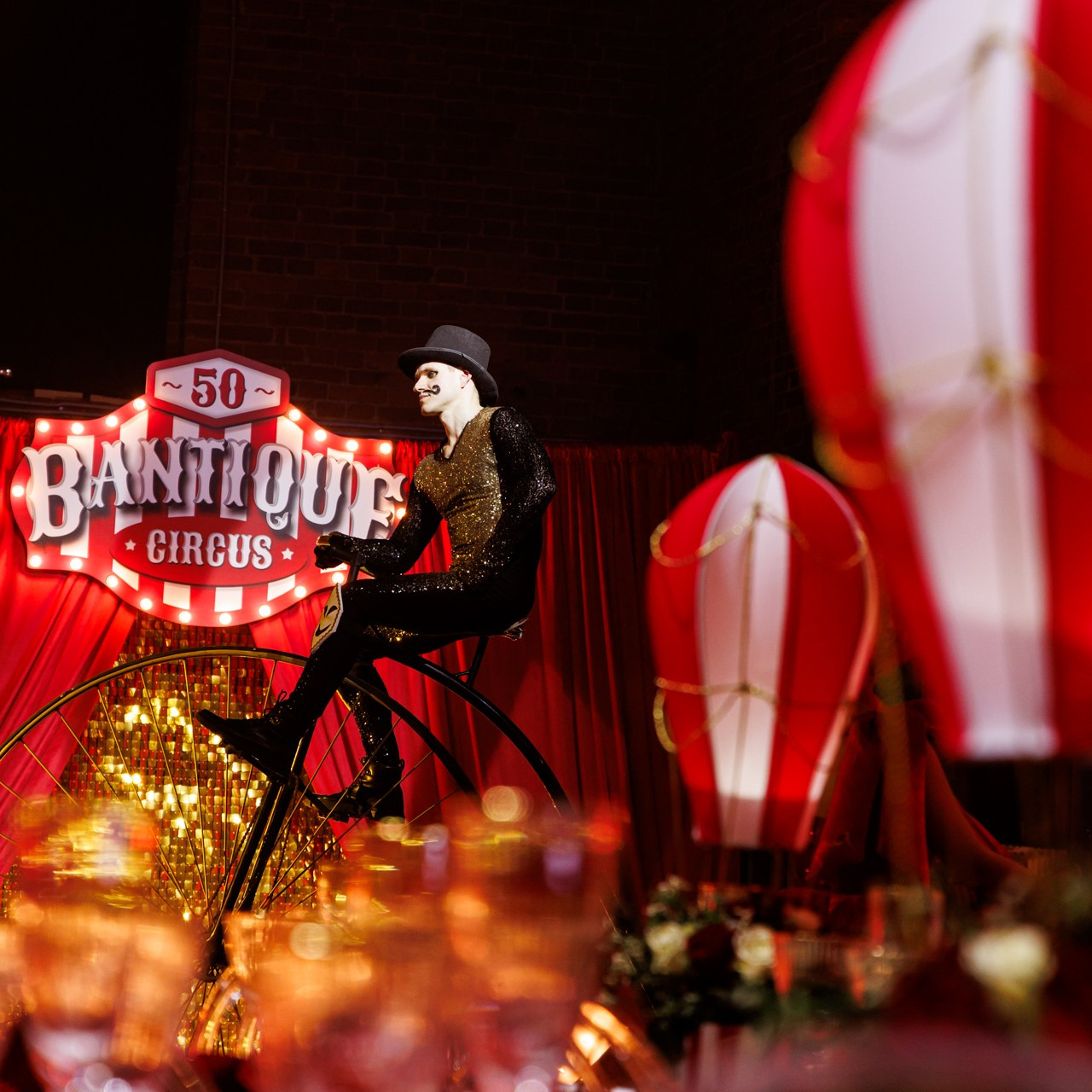 CIRCUS BIRTHDAY PARTY