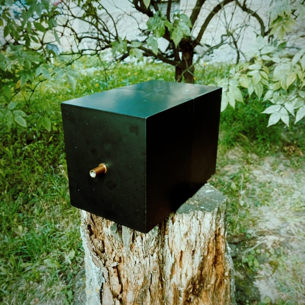 Музей Глазок. Roman Hodirev is an esoteriologist, multidisciplinary artist, photographer and musician. Saint Petersburg, Riga