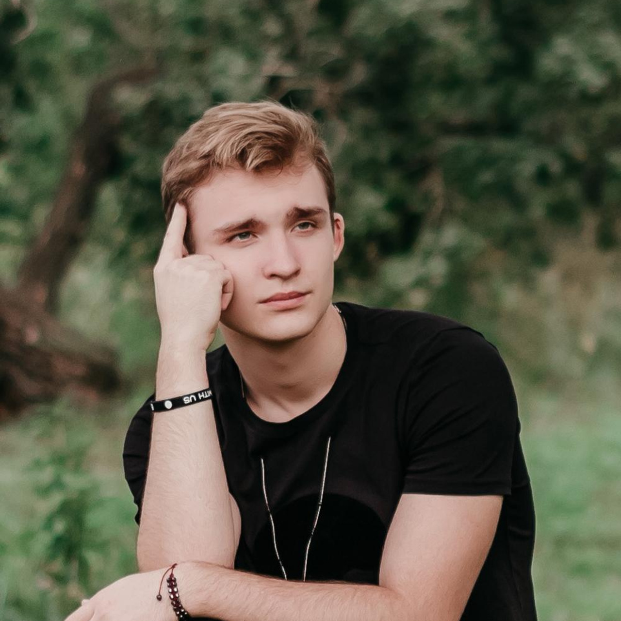 Артём. Съёмка в стиле фильма «Сумерки»