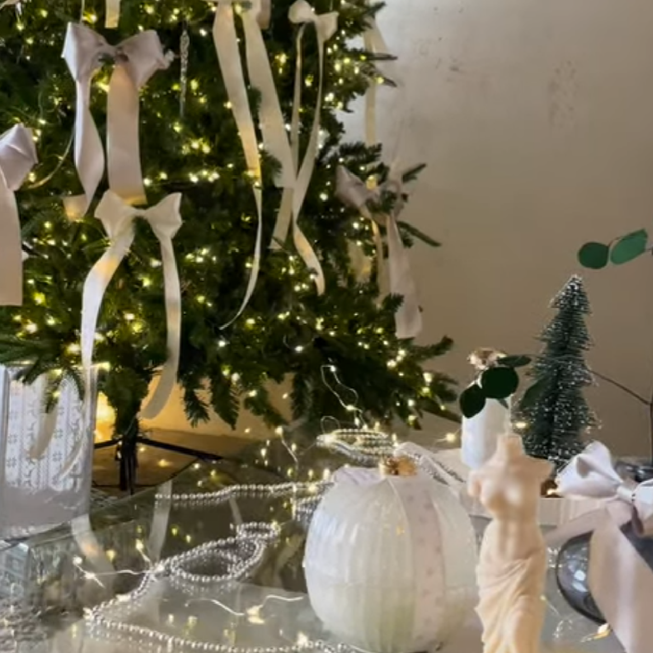 Фотостудии Красноярска. Актуальный декор в декабре 2024. Фотограф Регина Крикунова г. Красноярск