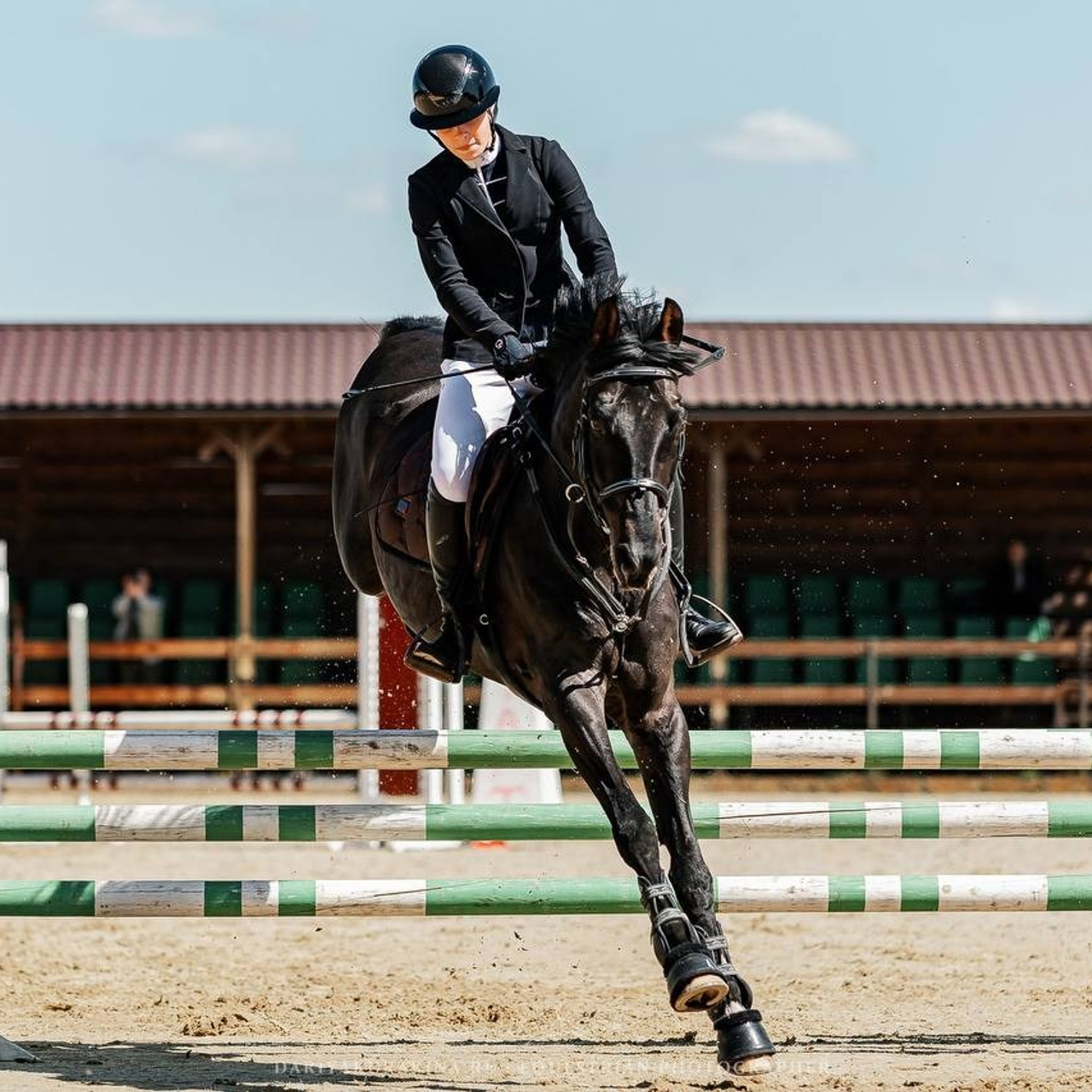 Открытие летнего сезона в КСК «Ждановское подворье» по конкуру