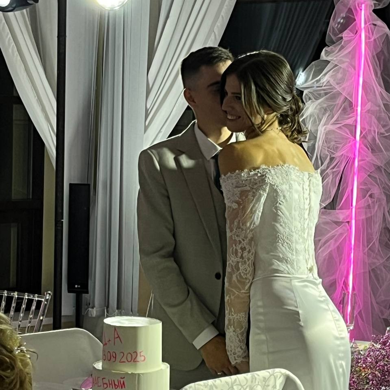 Отзывы. Анатолий, создатель Yulvon Production. Здесь — живые кадры, настоящие эмоции и стиль, без лишнего