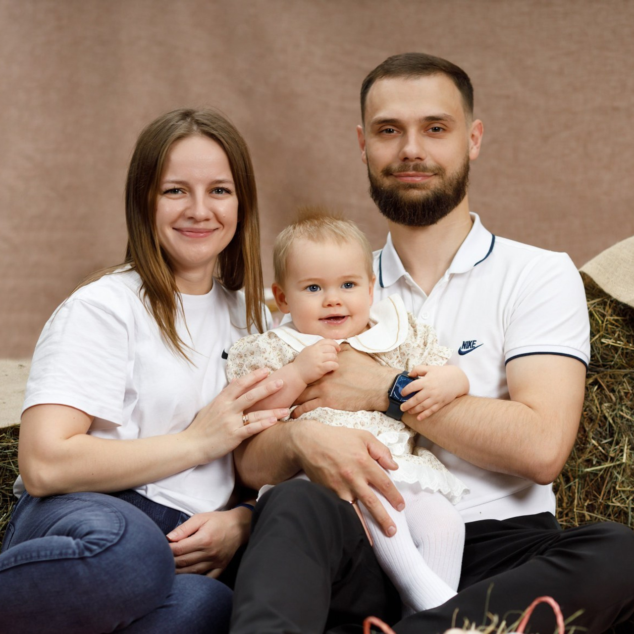 Отзывы Телекаева Анна. Фотограф Анна Телекаева, выпускные альбомы, семейные и репортажные съемки в Омске