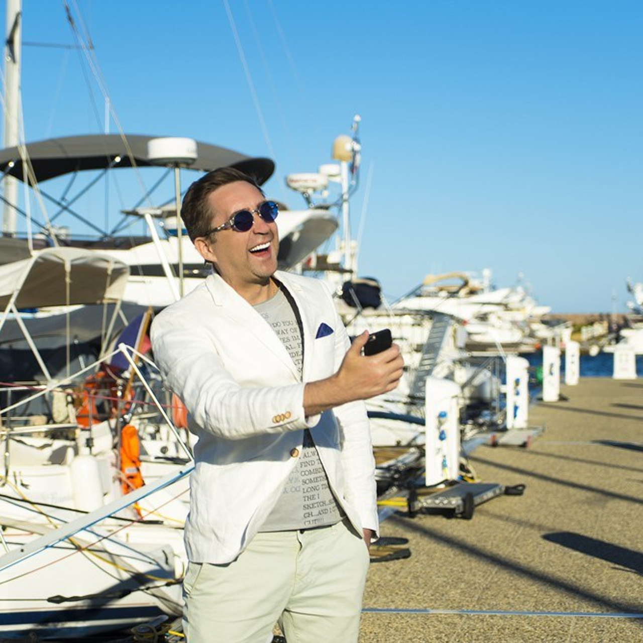 Ведущий Валерий Чигинцев