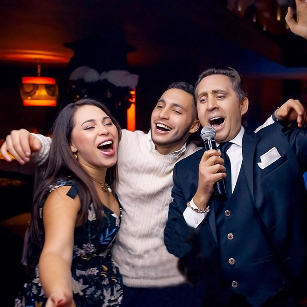 Ведущий Валерий Чигинцев