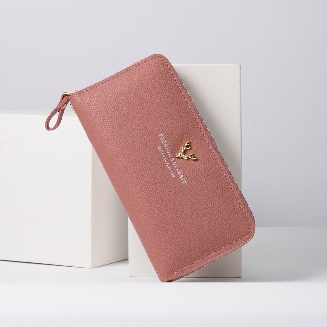 Кошельки. Студия коммерческой съемки ХВОЯ