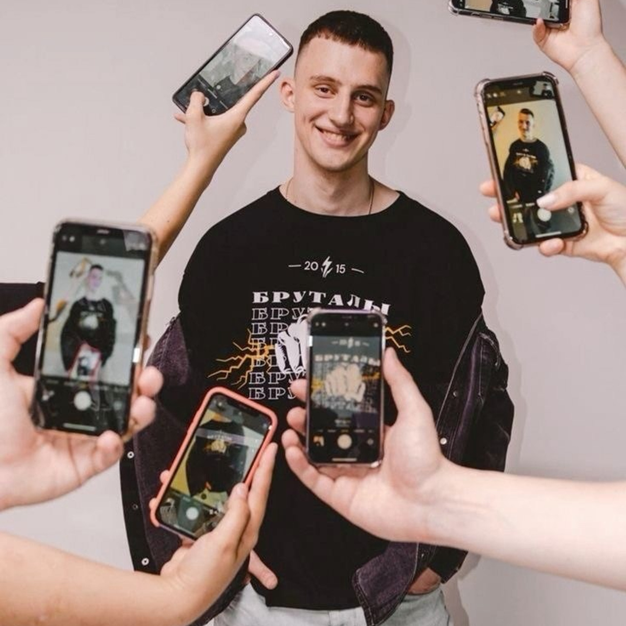 Идеи для групповых фото (с просторов интнрнета). АРТИКУЛ. Выпускные альбомы Нижний Тагил