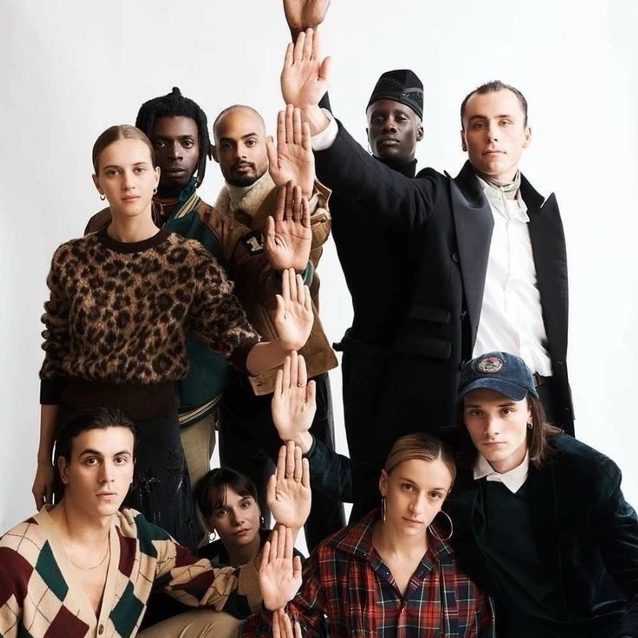 Идеи для групповых фото (с просторов интнрнета). АРТИКУЛ. Выпускные альбомы Нижний Тагил