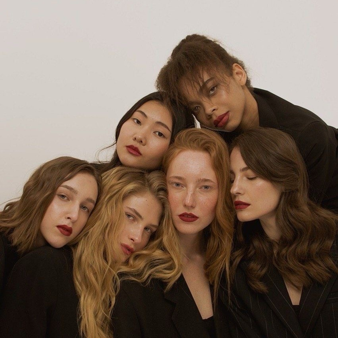 Идеи для групповых фото (с просторов интнрнета). АРТИКУЛ. Выпускные альбомы Нижний Тагил