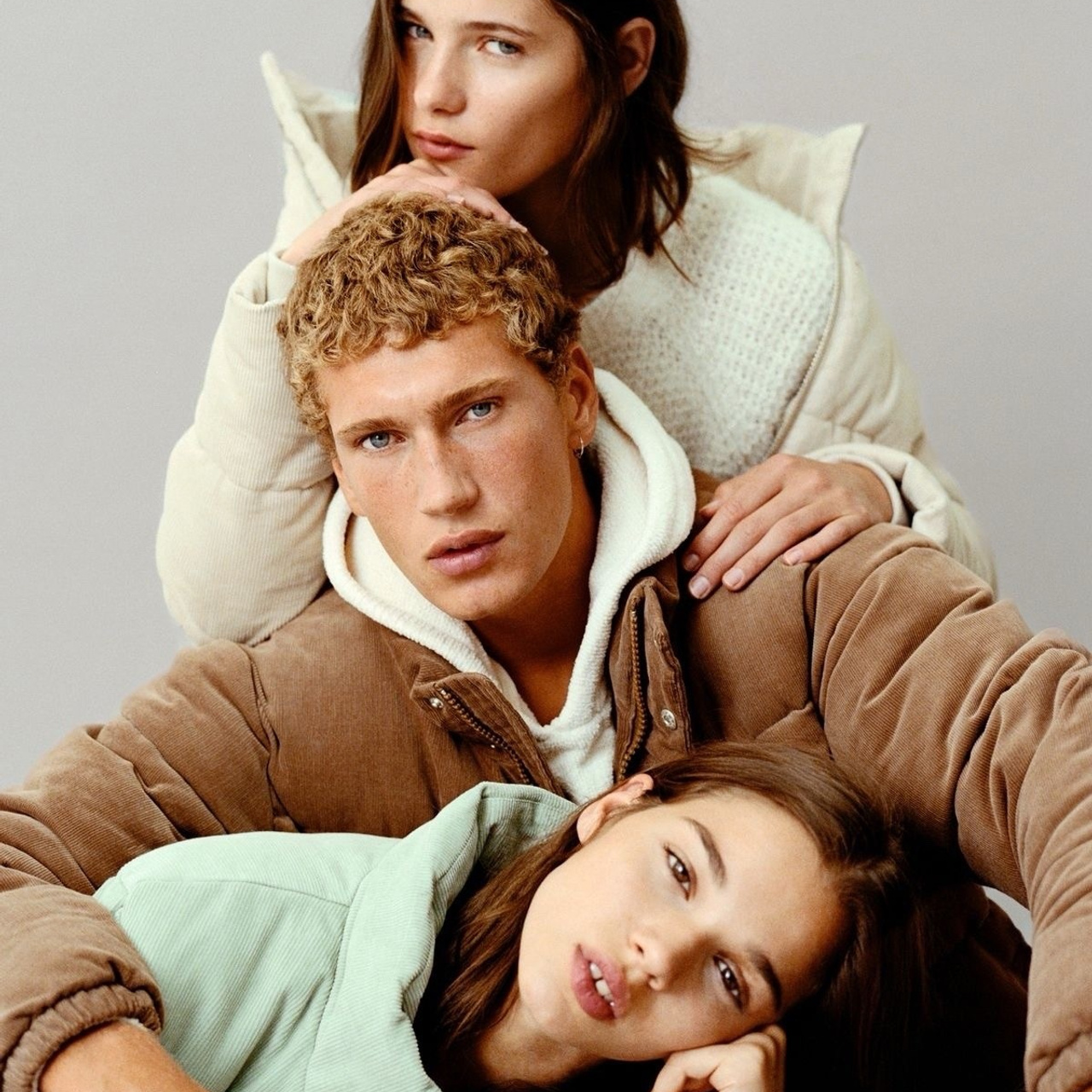 Идеи для групповых фото (с просторов интнрнета). АРТИКУЛ. Выпускные альбомы Нижний Тагил