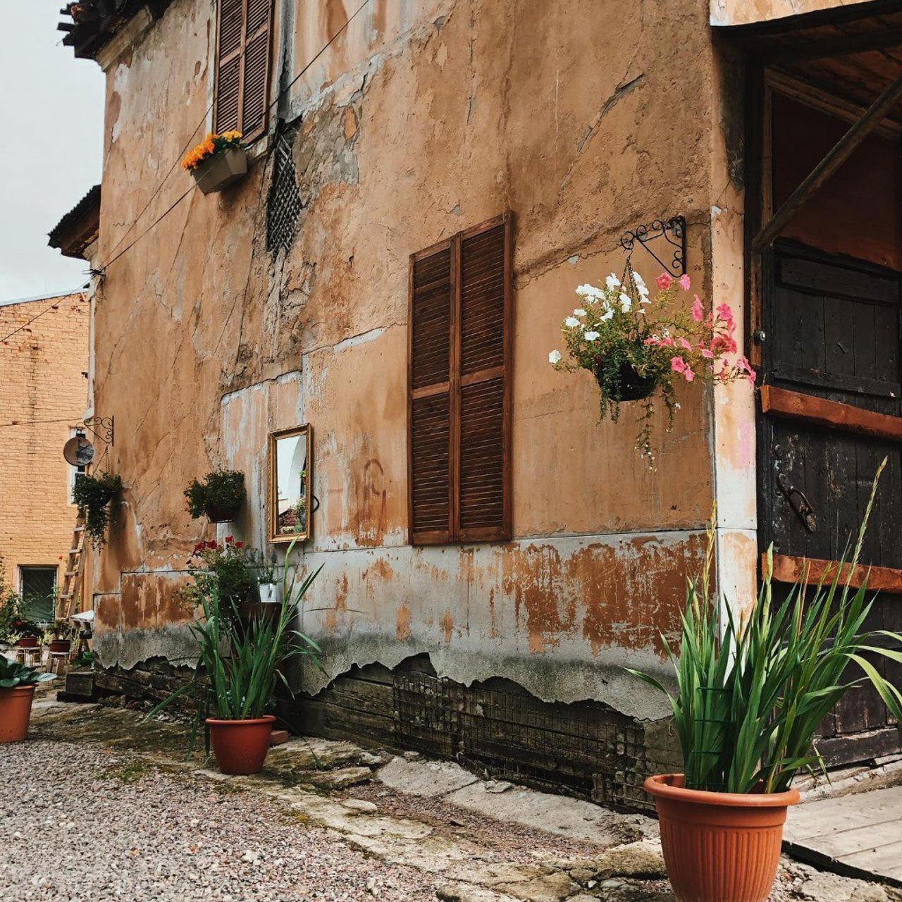 Итальянский дворик в Нижнем Новгороде, улица Звездинка 36, фотограф Ежков Алексей