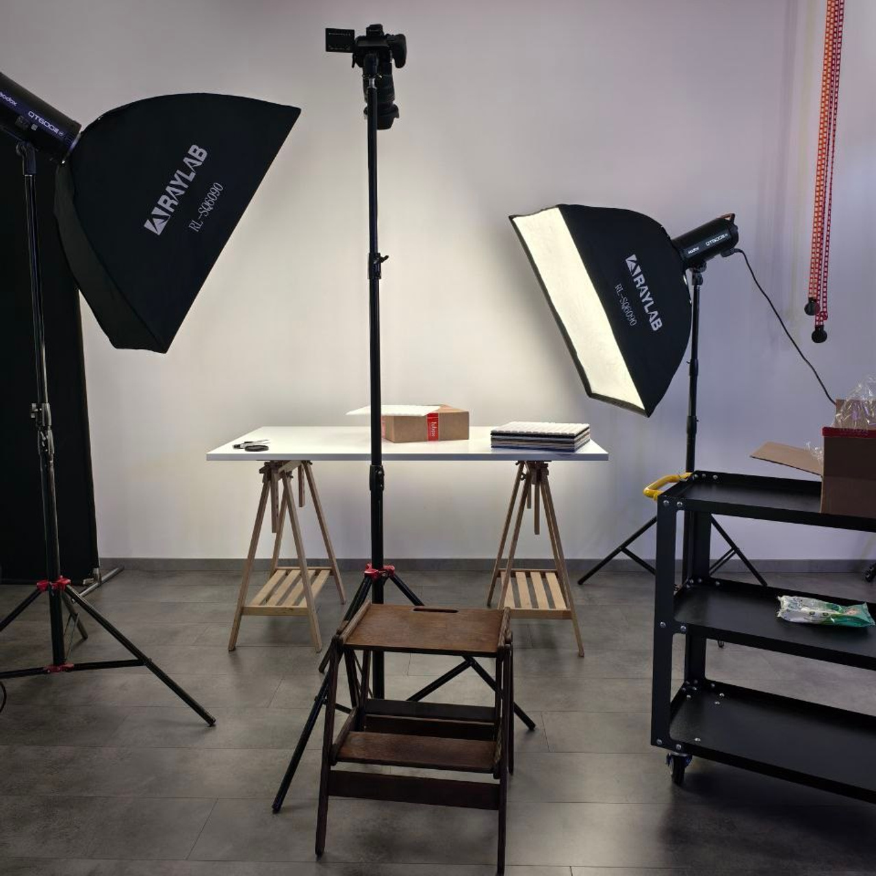 Аренда фотостудии для предметной съёмки в СПб