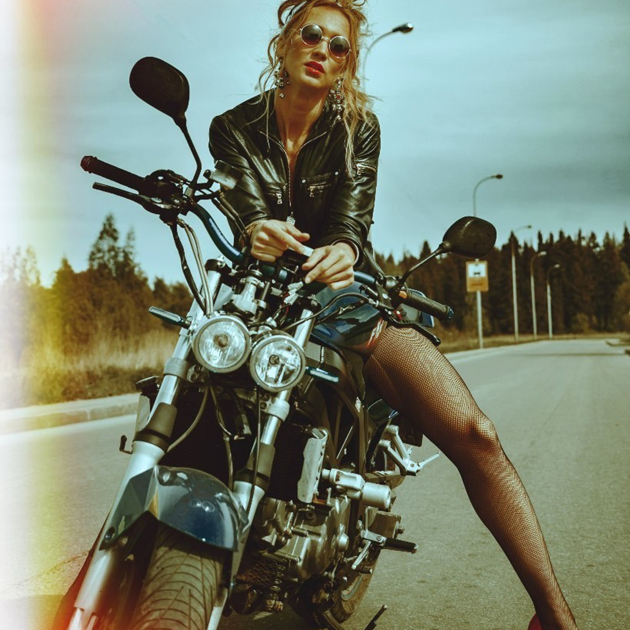 - фотосессии в эксклюзивных образах в  СПб и Москве. Фотограф Облако Александра