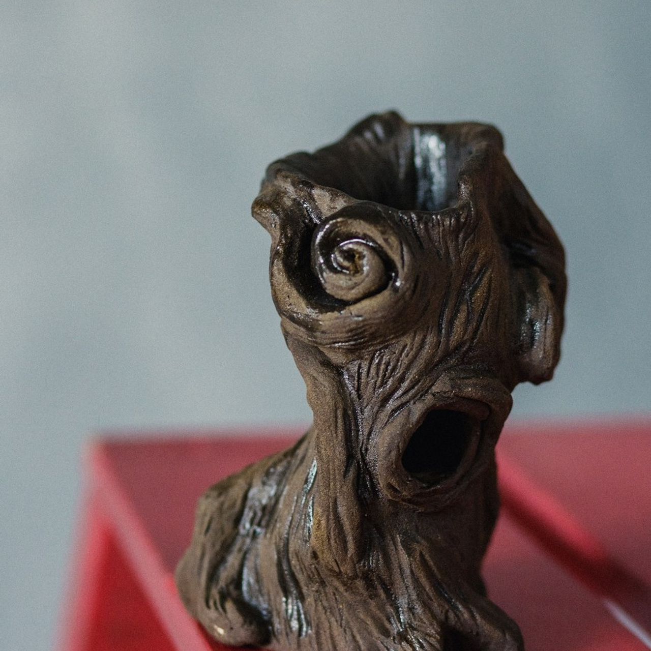 Пень кричит