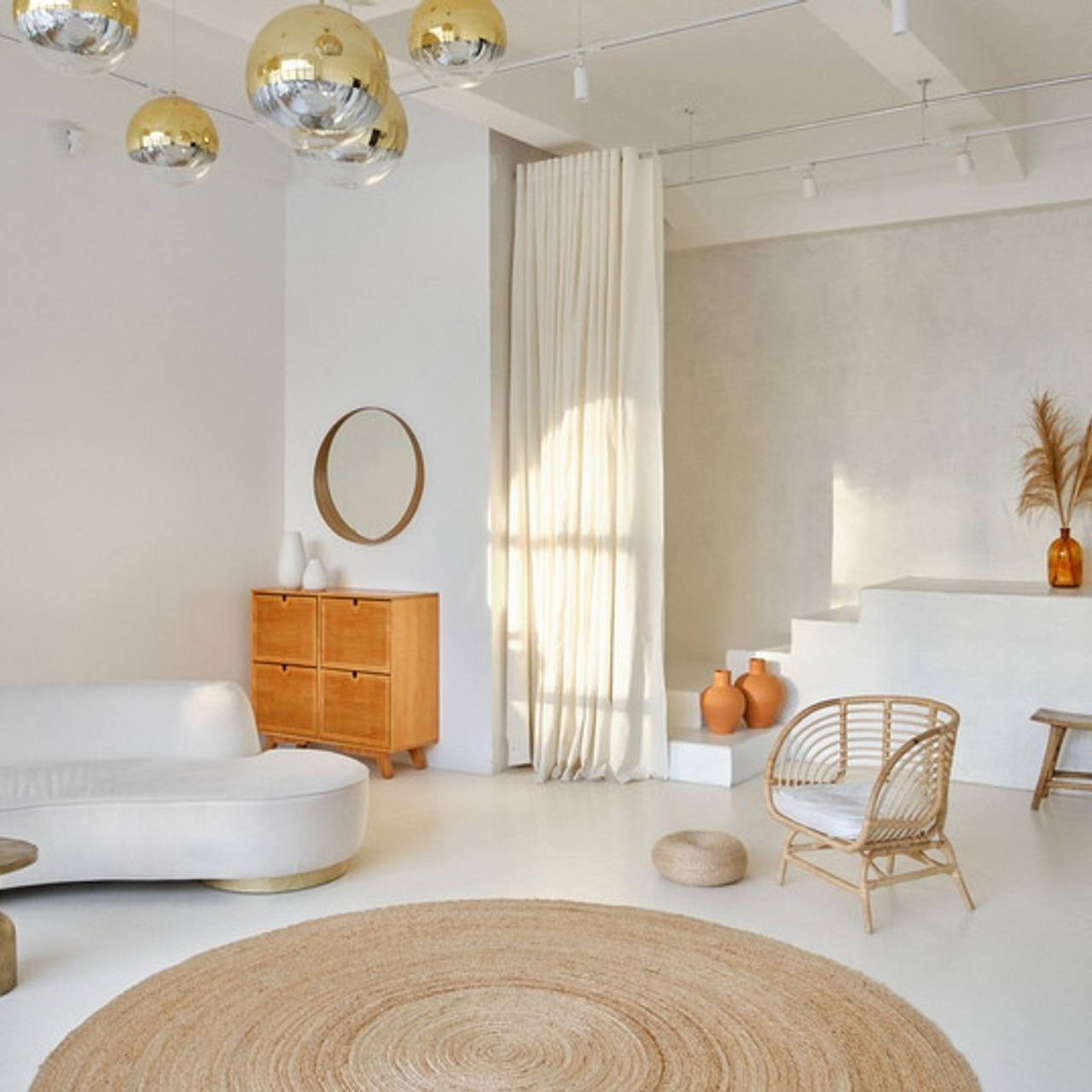 Фотостудии в которых мы работаем фотостудия Laboratory. Выпускные альбомы с оживающими фото Екатеринбург