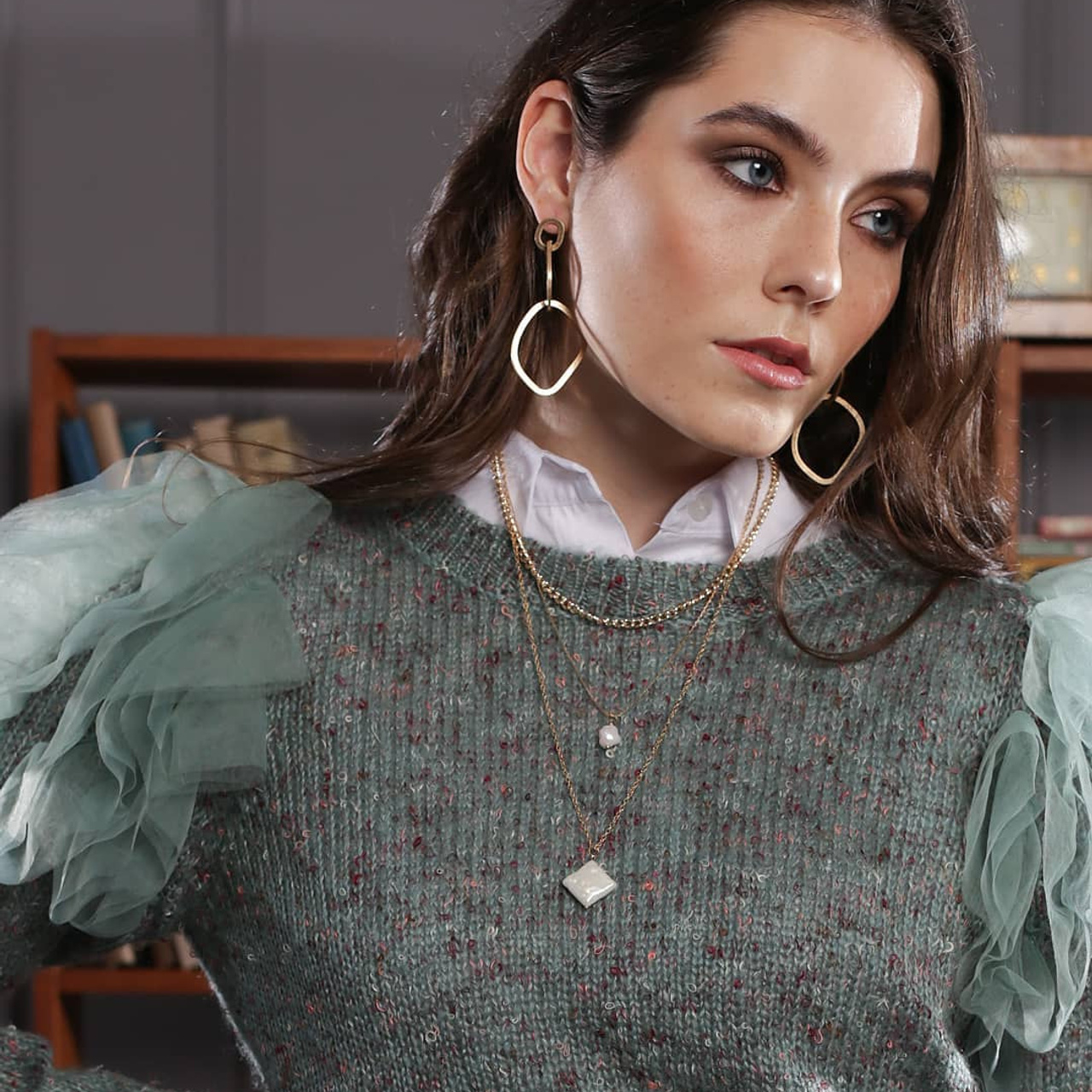 Макияж с акцентом на глаза в бронзовых оттенках