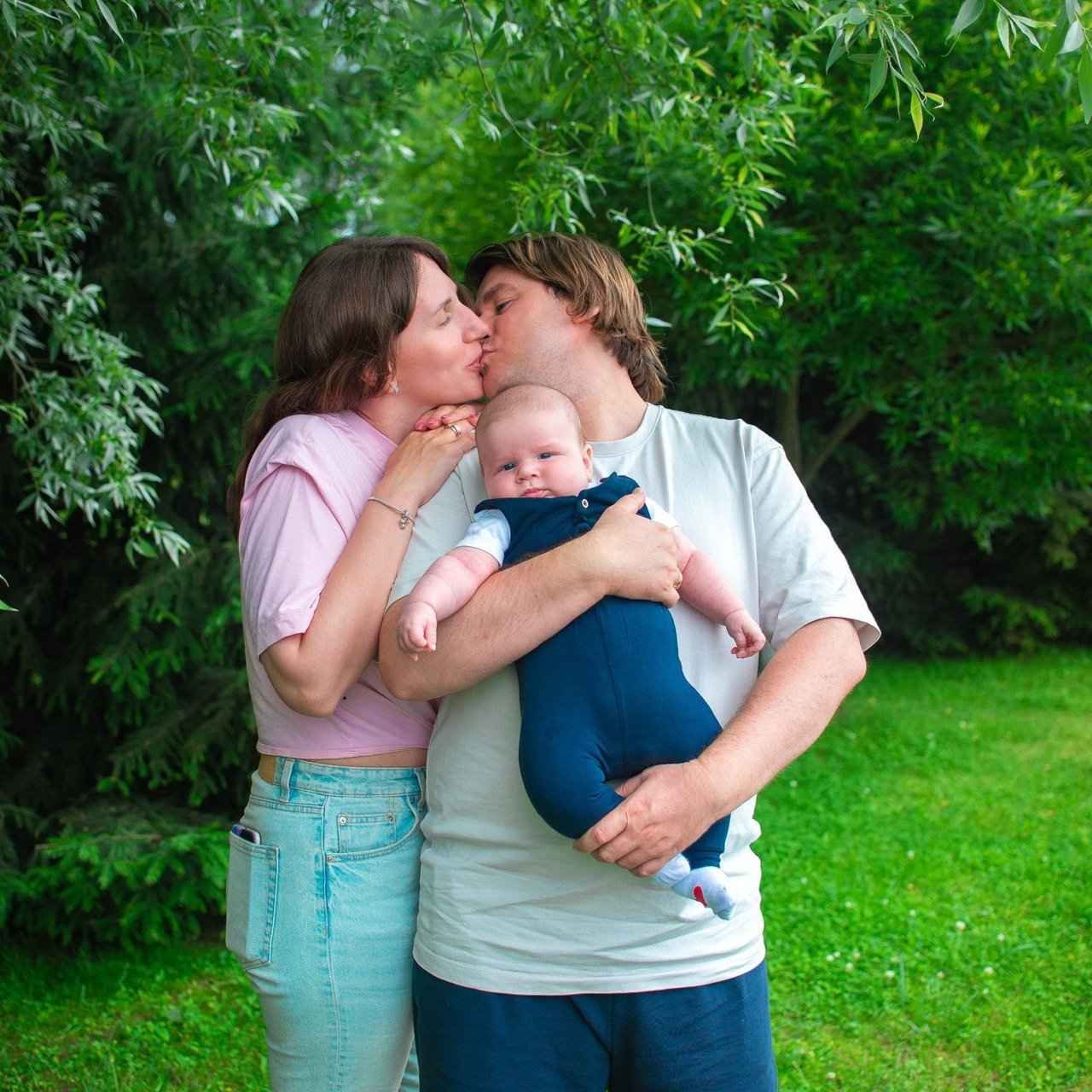 Отзывы. Семейный фотограф на выписку из роддома и крещение Минск Настя Гришук