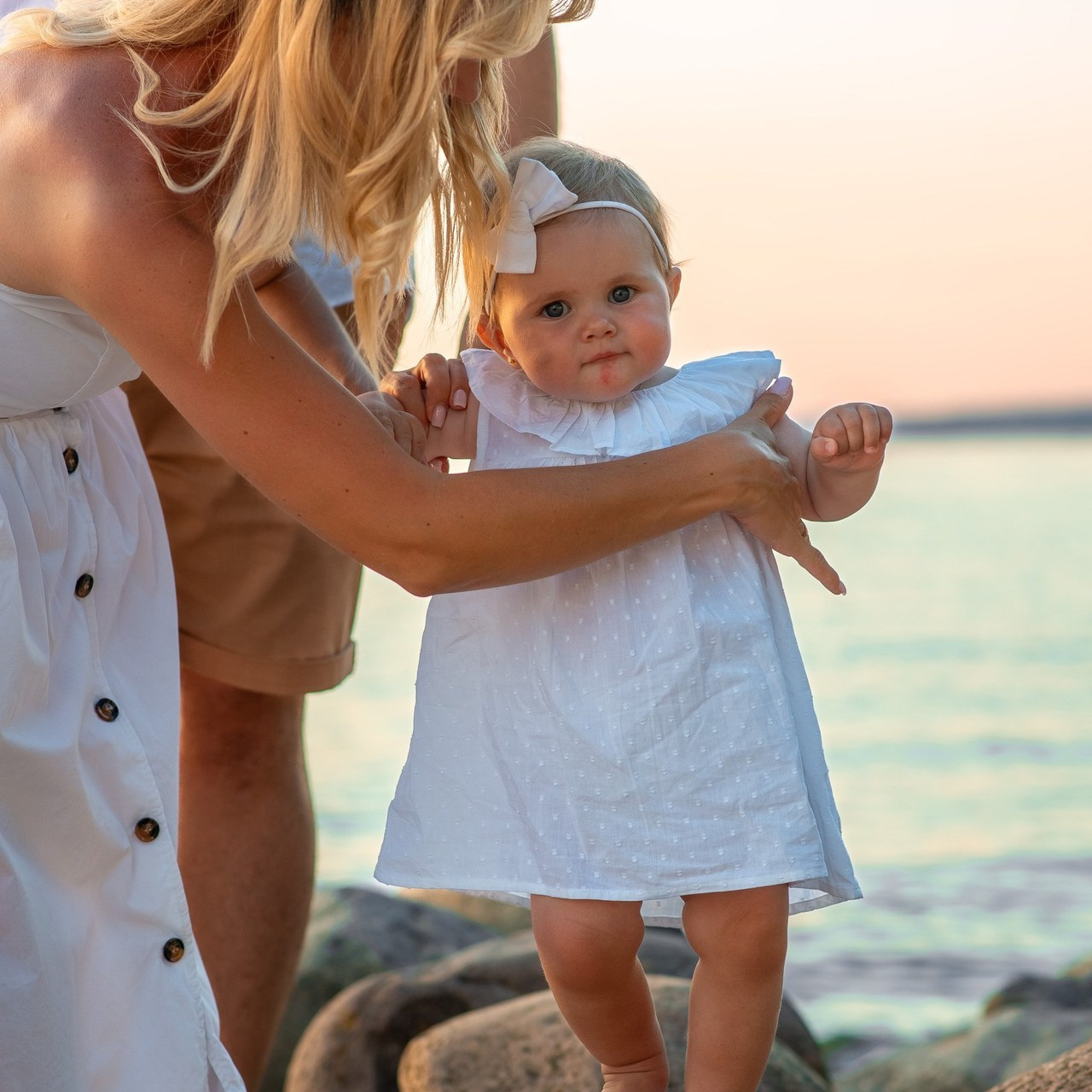 Отзывы. Семейный фотограф на выписку из роддома и крещение Минск Настя Гришук